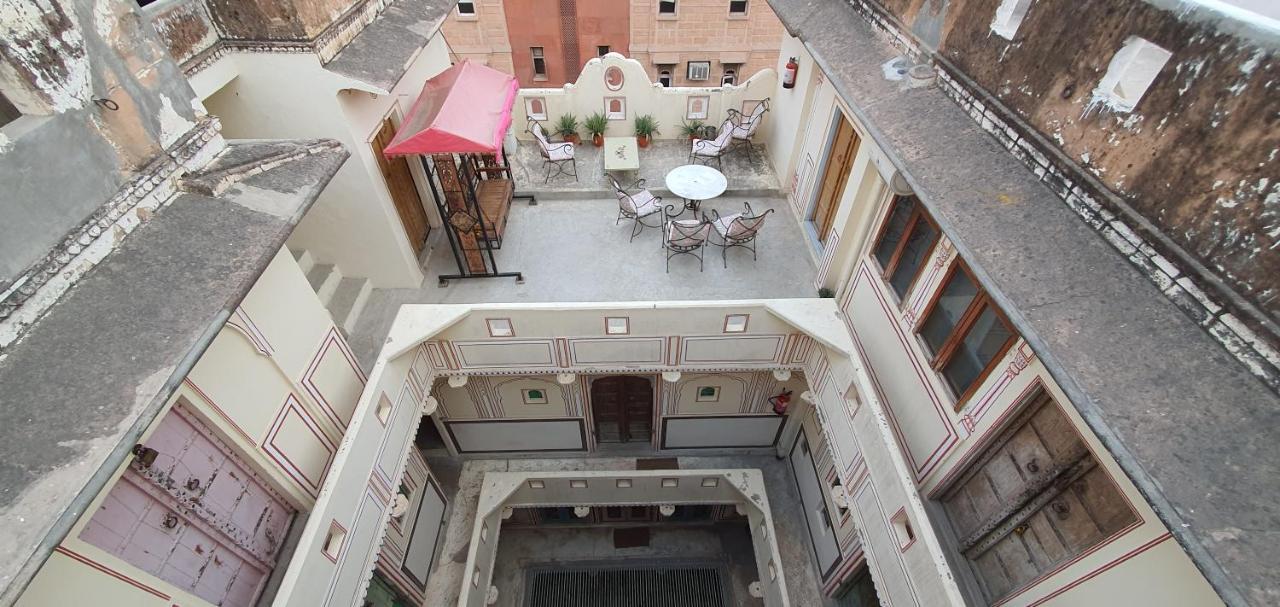 Haveli Hotel 3*